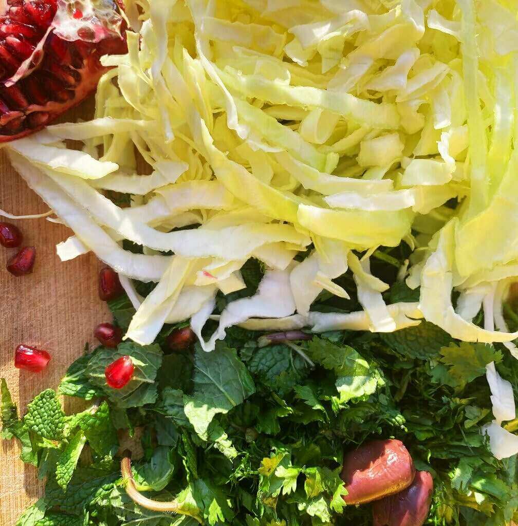 Zutaten spitzkohl-mit-granatapfel-und-zitronendressing1